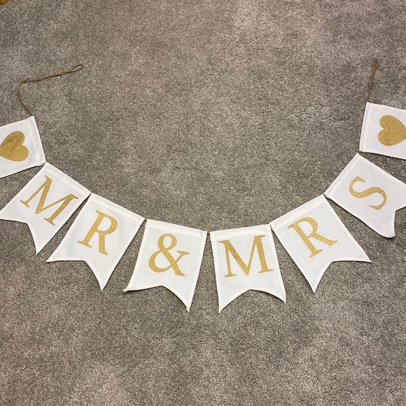 Mr & Mrs banner - Picture 1 of 1